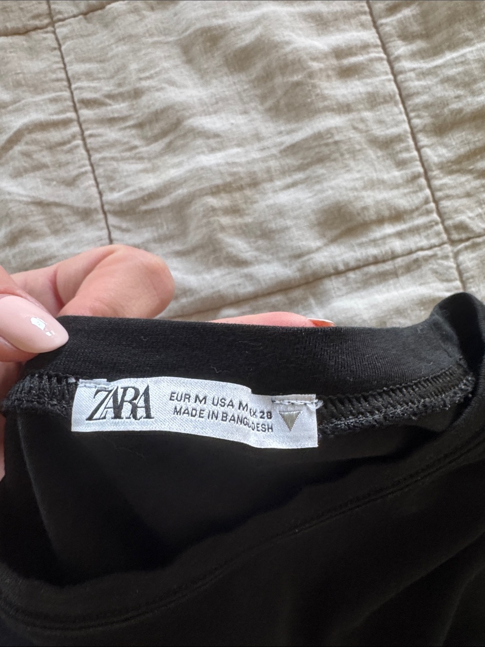 Zara Basic Tee - Picture 2 of 2